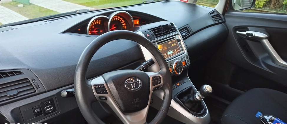 Toyota Verso cena 30500 przebieg: 269151, rok produkcji 2012 z Dolsk małe 121